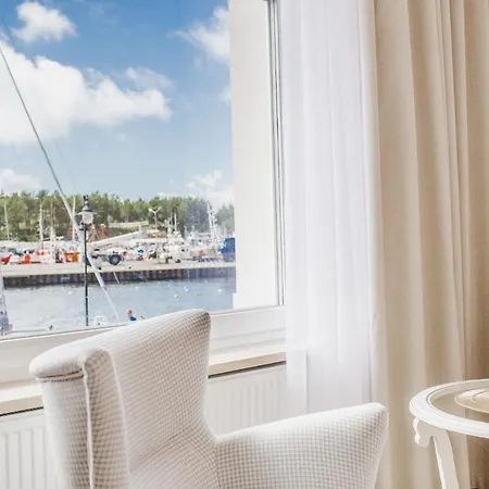 Columbus - Marynarki Polskiej 2 B&B 우스트카