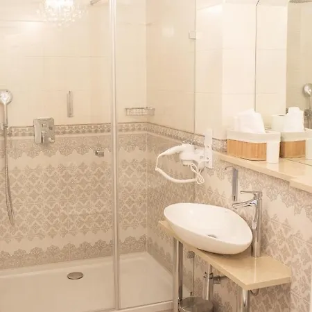 Columbus - Marynarki Polskiej 2 3* Ustka