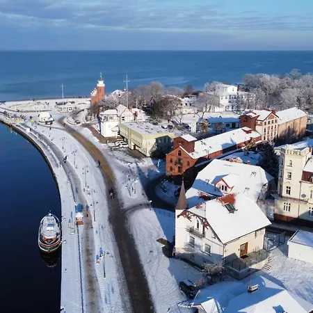 Columbus - Marynarki Polskiej 2 B&B 3*