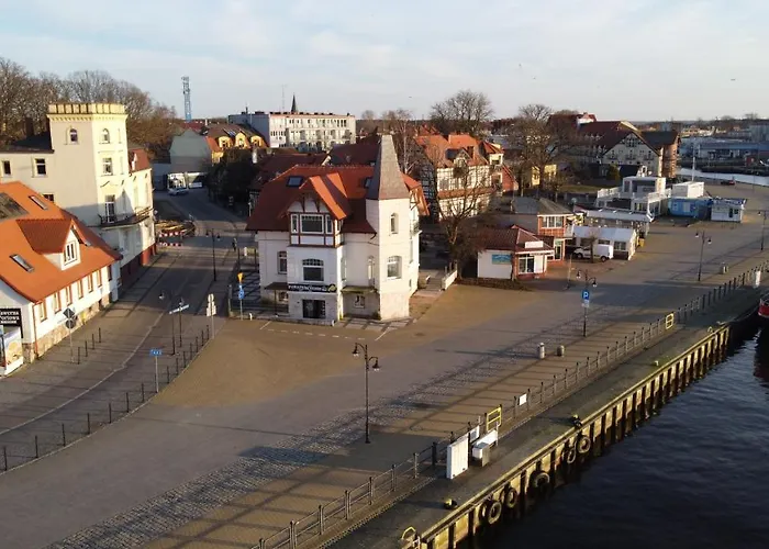 Columbus - Marynarki Polskiej 2 3*