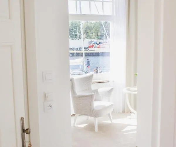 Columbus - Marynarki Polskiej 2 Bed & Breakfast Ustka